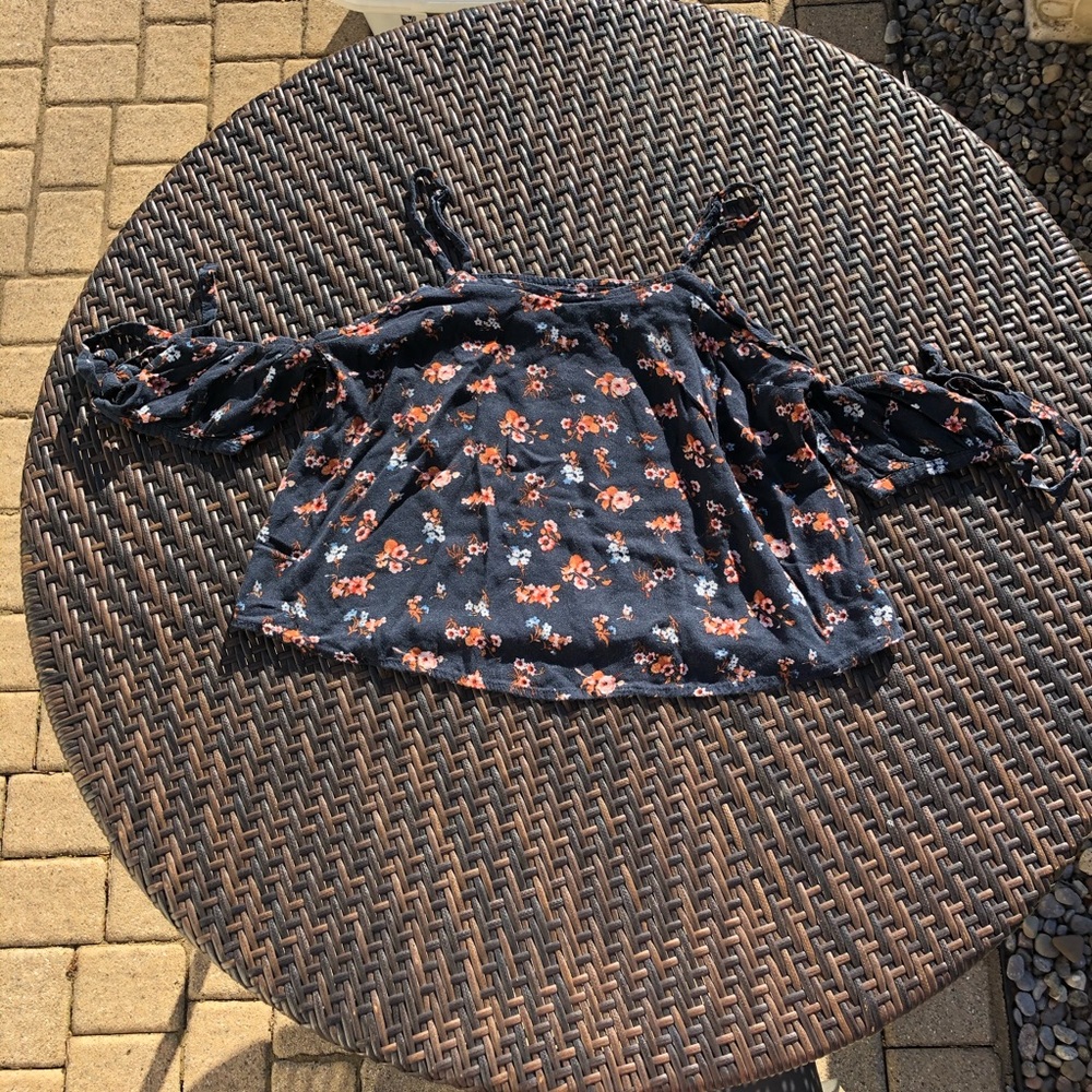 Flowy top - Picture 3 of 3